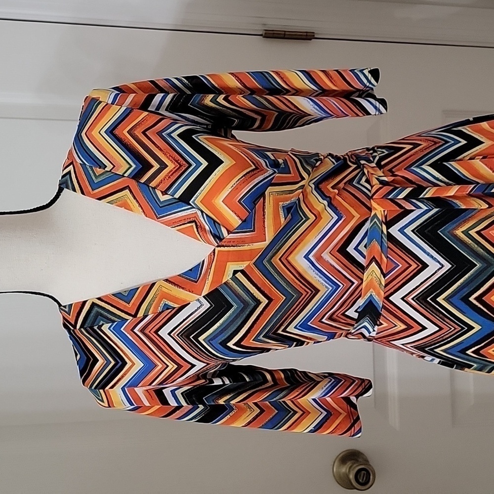 Snap Size M Chevron Pattern Fit & Flare Faux Wrap Dress, Gently Used Condition - Picture 2 of 10